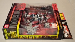 Mobile Suit RX-78-1 Proto Type Gundam Action Figure – 2004 Bandai Never Opened