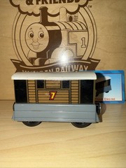 TOBY ! THOMAS FRIENDS TRAIN WOODEN ! 1998 CARD ! BRITT ALLCROFT TRAM ENGINE