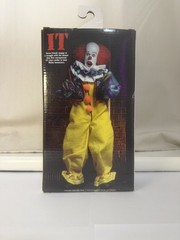 NECA ‘IT’ 1990 Movie – PENNYWISE 8” Clothed Action Figure SEALED/NEW
