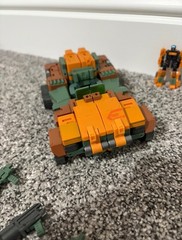 Fansproject Warbot Revolver Core (Third Party Transformers Roadbuster)