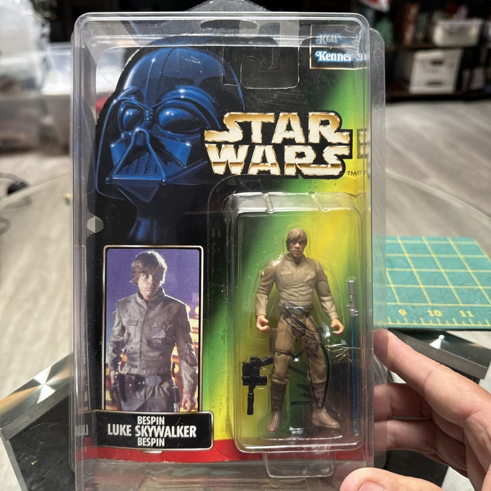 Rare STAR WARS MARK HAMILL SIGNED 1997 Luke Skywalker Figure Card Star Case