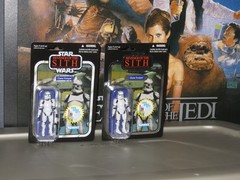 Star Wars Clone Trooper VC15 1st release foil variants in protective cases