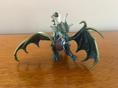 1995 VINTAGE KENNER HASBRO DRAGONHEART RAZORTHORN DRAGON FIGURE