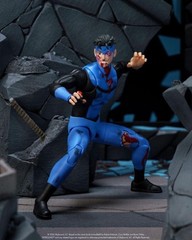 Invincible (TV) Invincible (Bloody) SDCC Exclusive 1:12 Action Figure – Presale