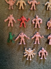 VTG 80s Lot of 20 M.U.S.C.L.E. Men Kinnikuman Flesh Color Mattel & 2 Pencil Top