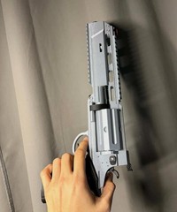 Resident Evil 9 Requiem 2026-Leon’s Revolver Requiem 1:1 Prop Cylinder Works