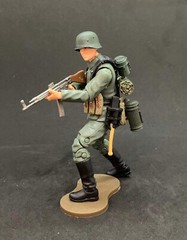 WWII – GERMAN ARMY MP44 GUNNER w/ Gear Marauder 1:18 Scale 4″ GI Joe Type Figure