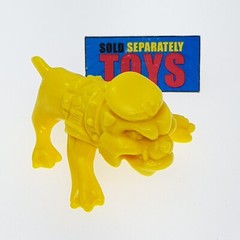 TMNT Raph The Green Teen Beret BITING BULLDOG BUDDY 1991 yellow accessory part