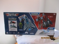 TOP GUN, FULL THROTTLE, DUAL JET FIGHTER, WITH BOGEY AND MAVERICK FIGURES