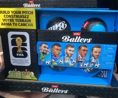 ZURU Series 1 FIFA World Cup 2026 Ballers 4 Pack + Pitch Goals Official Licensed