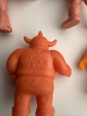 Vintage Kinnikuman M.U.S.C.L.E. Men Mega-Match Board Game Complete w/ 17 Figures