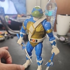 Hasbro Power Rangers Lightning Collection MMPR x TMNT Morphed Leonardo LOOSE