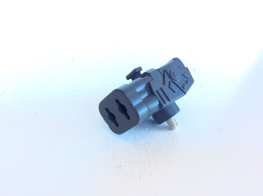 Star Wars Transformers MILLENNIUM FALCON/HAN SOLO Missile Launcher Gun 2006