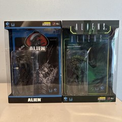 Hiya Toys Aliens Green Alien Warrior Exquisite Mini & Alien Gamestop Exclusive
