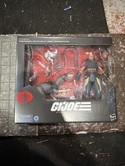 G.I. Joe Classified: Hasbro PROFESSOR ROTTCLAW & COBRA DEINONYCHUS #196)