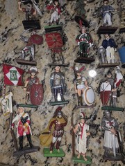 Soldiers Of Italy Lot Of 69 Figures With 2 Binders. Soldatini D’italia