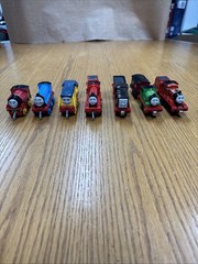 Thomas & Friends Magnetic Pull N Zoom Lot of Trains Engines Cars