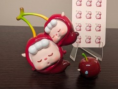 BIBIDY&ZUZU WUWU Cherry Figure Boxed Collectible Limited Edition Rare -US Seller