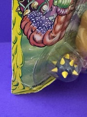 CREEPY CRAWLERS SQUIRMINATOR WITH CRUSHING WRECKING BALL TAIL BY TOYMAX