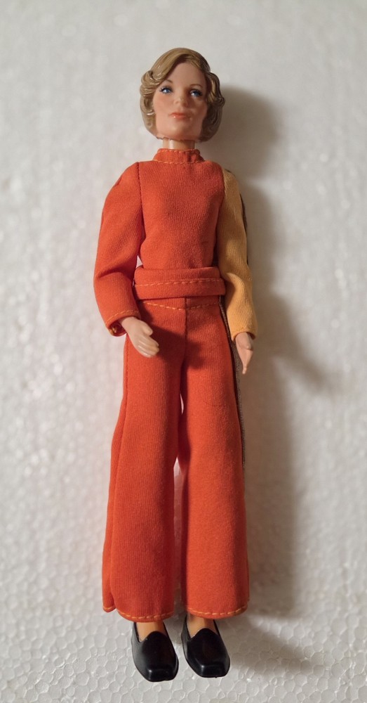 RARE! 1973 Vintage Mattel Doll Space: 1999 Dr. Helena Russell 9″ Figure
