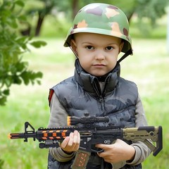 Light Up Combat Rifle Machine Gun Toy, Light/Sound/Vibration Batter Operated 19″