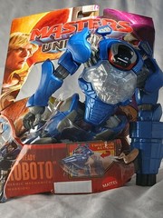Masters of the Universe 2026 Movie Combat Ready Roboto 5.5″ ▪︎ DAMAGED BOX 3️⃣