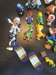 Super Mario Jakks World of Nintendo Figures Lot Yoshi Toad Luigi Bomb Fish Star