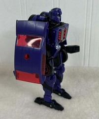 Transformers Legacy Evolution Shadow Striker Deluxe Class Complete