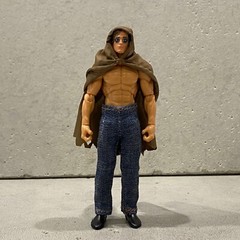 SU-375-HC-BN: 1/18 Brown Wired hooded cape for 3.75″ figures (No Figure)