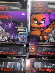 Five Nights at Freddy’s Endo Series 2 Toy Freddy & VR Freddy SHIPS NOW