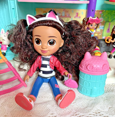 Gabby’s Dollhouse Purrfect Playset 2FT Tall Figures Cats Accessories Works