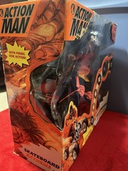 1999 Hasbro ACTION MAN Skateboard Extreme 12″ Figure NEW Unopened Damaged Box
