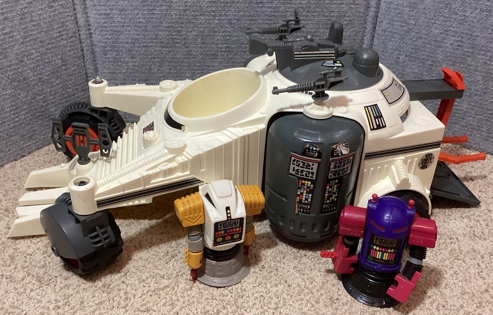 1984 Ideal – Robo Force – Command Patroller Vehicle & 2 Robots -Cruel & Sentinel