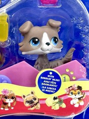 Littlest Pet Shop NIB Portable Pets # 67 Tan White Collie w Race Car 2005