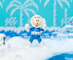 Jada Toys Mega Man 4.5″ Ice Man Figure 1:12 Scale