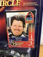 1998 Hasbro 56027 Winner Circle Elvis Presley John Force Ford Mustang Castrol