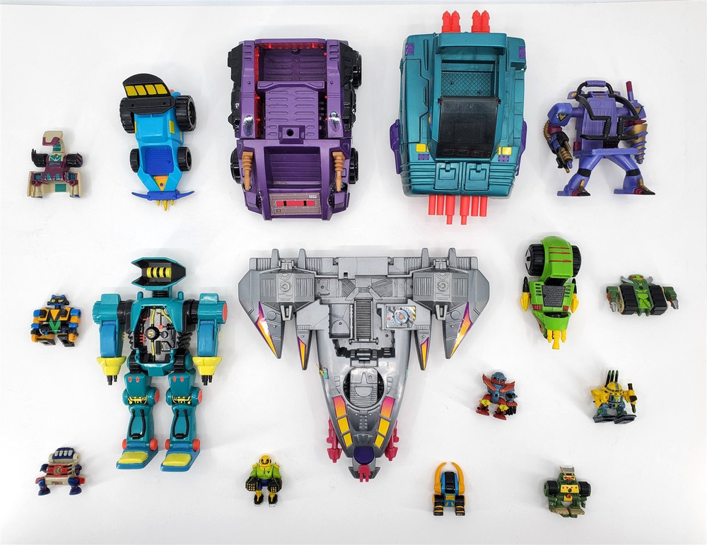 LARGE LOT OF MICRO MACHINE Z BOTS FIGURES & VEHICLES VINTAGE GALOOB 1990’s