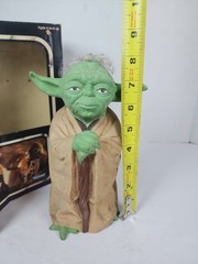 1980 Kenner Star Wars The Empire Strikes Back Yoda Hand Puppet with Box
