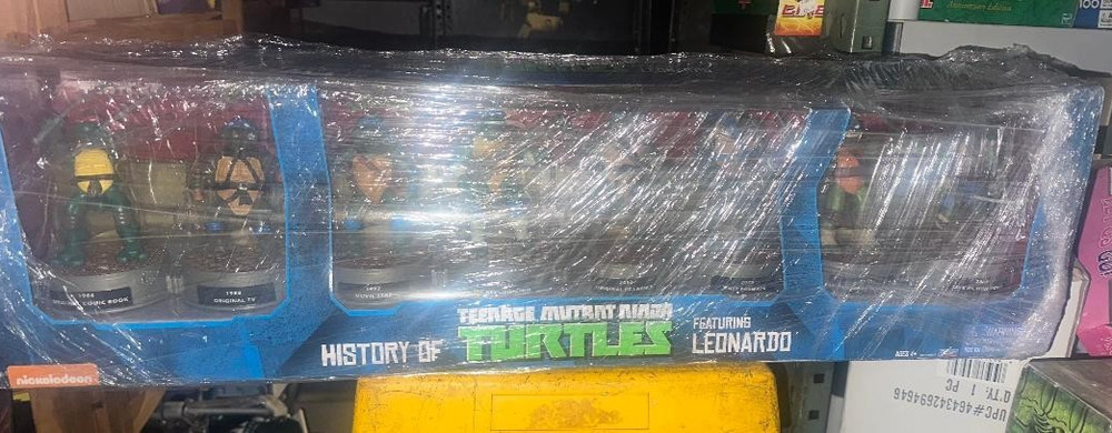 Playmates TMNT History Of Leonardo Box Set 2015 (Never Opened)