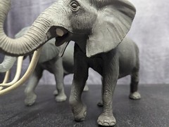 Vintage 1984 Imperial Elephant Lot of 2 12 x 7″ Vinyl Plastic *1 Tusk Broken*