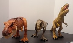 2 -Mattel Jurassic Park Tyrannosaurus Rex 22″ 1- Walking/Sound Unbranded