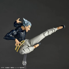 Kaiyodo Revoltech Amazing Yamaguchi Garou One Punch Man Figure w/Bonus In Hand