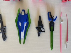 Mixed Gundam Model Kit Lot of 5 Assembled Bandai Figures w/ Parts & Accessories