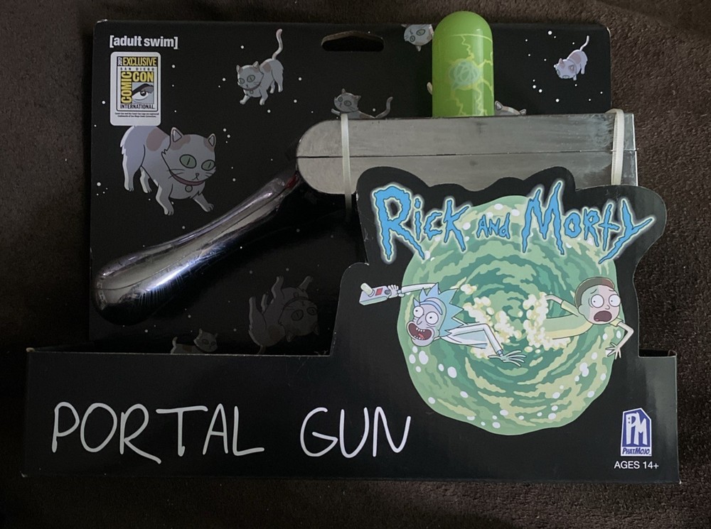 Rick And Morty Shiny Portal Gun SDCC 2017 Exclusive UCC Comic Con Adult Swim