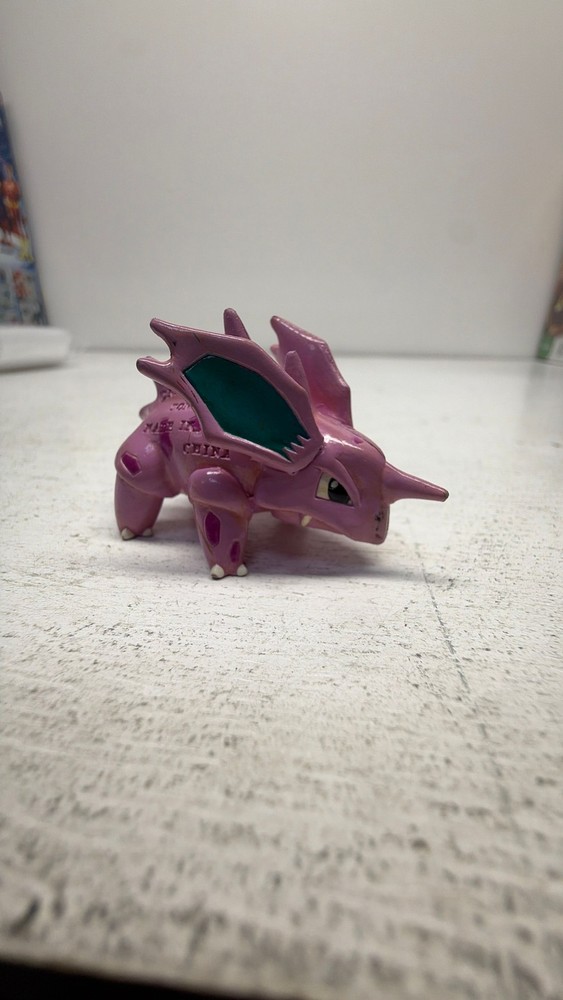 Tomy Nidorino Pokemon Figure