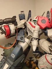 Kids Logic ST21 Robotech VF1J Heavily armored 19in（H）Limited Figure Statue Mode