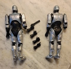 Lot Of 2 NECA RoboCop: Spring-Loaded Holster & Stiff-Hip 2011 Action Figures 7″