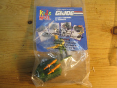 1993 KIDS MEAL GI JOE MICRO FIGURE AND VEHICLE WARTHOG & WETSUIT