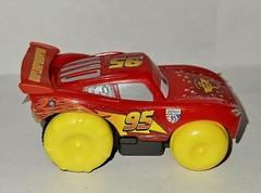 Disney Pixar Car Lot Of 2 Hydro Wheels Red Fire Truck & Lightning McQueen