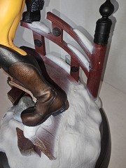 Sideshow Collectibles Premium Format Exclusive Wolverine Statue Brown Costume